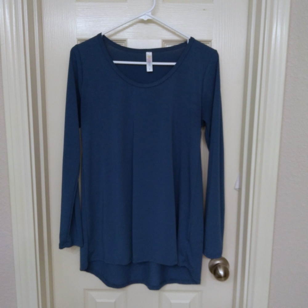 LuLaRoe Lynnae Top Small